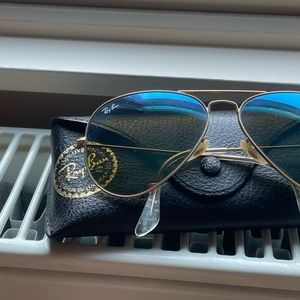Ray-Ban Blue Reflective Lens Aviator